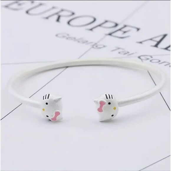 Sanrio Hello Kitty Frosted Silver Bangle Bracelet - Picture 2 of 3